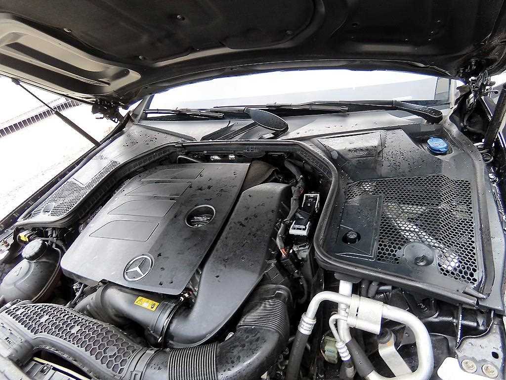 Mercedes Benz C Class 2019 Gris - Importación desde Corea - HF Imports Iquique - Foto 19