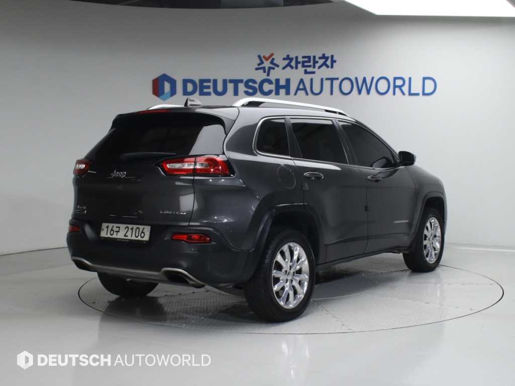 Jeep Cherokee - Vista 2