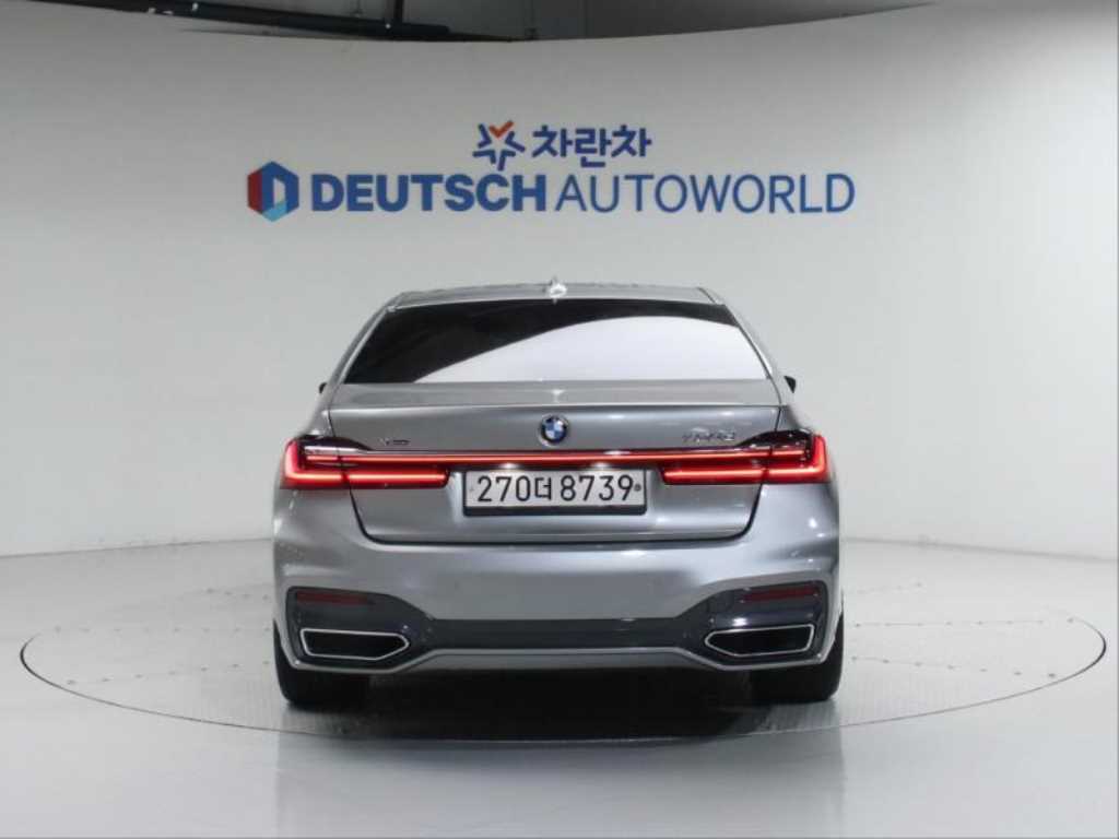 BMW 7 Series - Vista 4