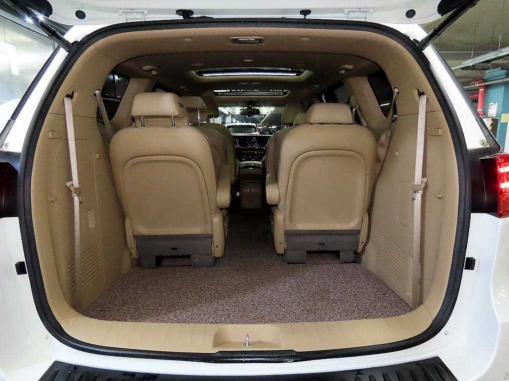 KIA Carnival 2019 Blanco - Importación desde Corea - HF Imports Iquique - Foto 16