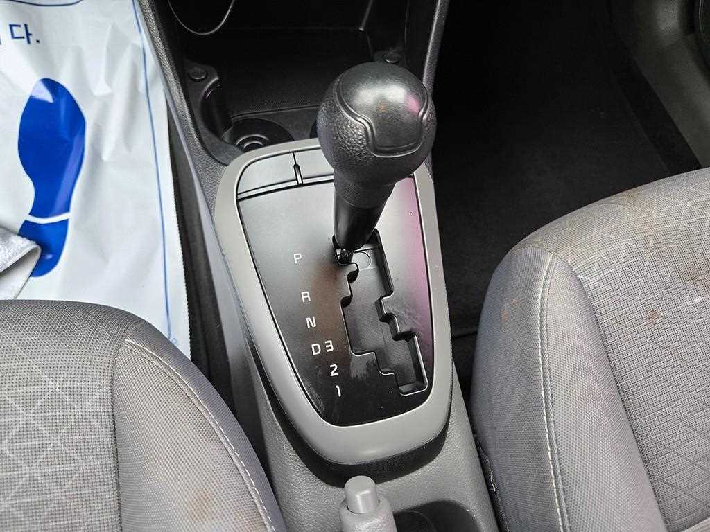 KIA Morning - Vista 11