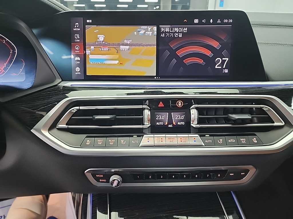 BMW X7 - Vista 10