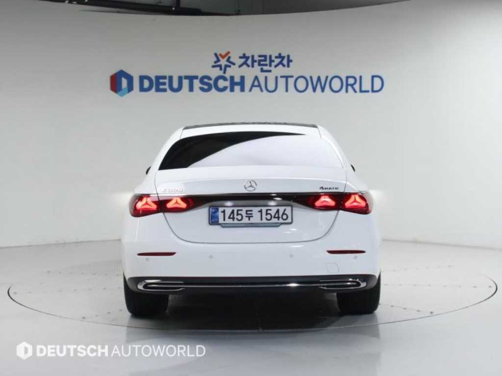 Mercedes Benz E class - Vista 4