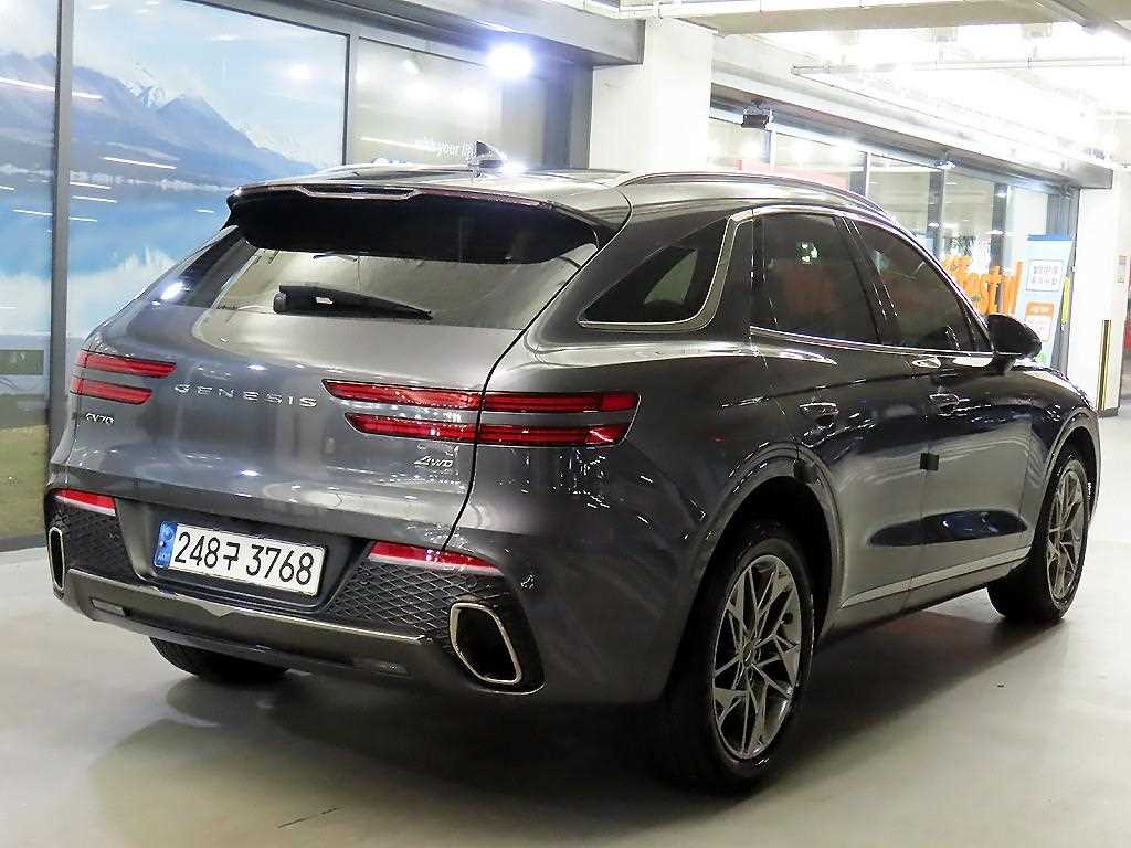 Genesis GV70 - Vista 4