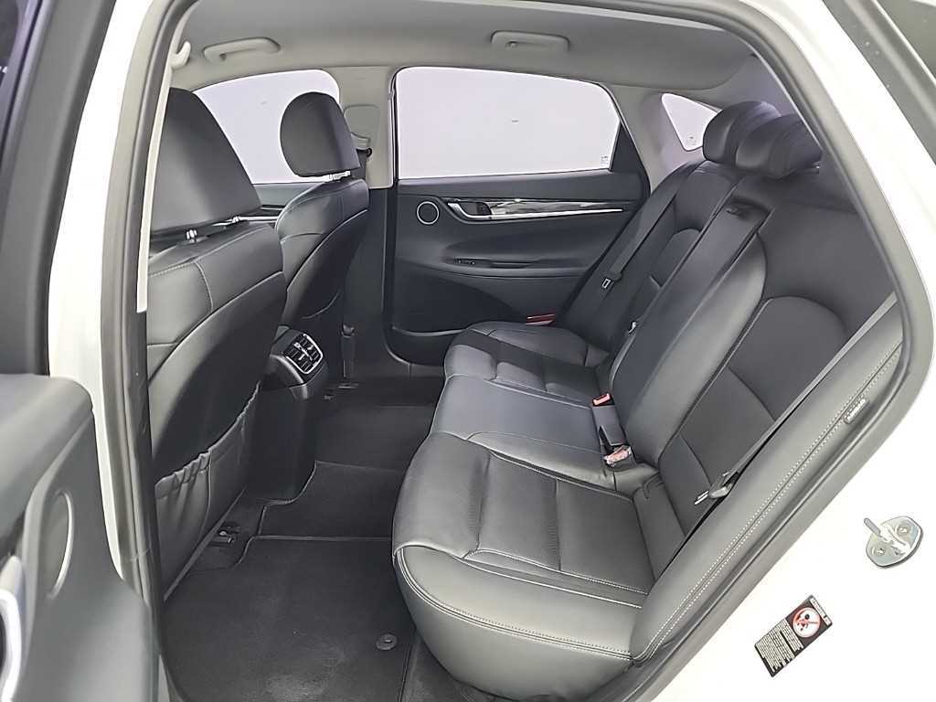 HYUNDAI Grandeur - Vista 12