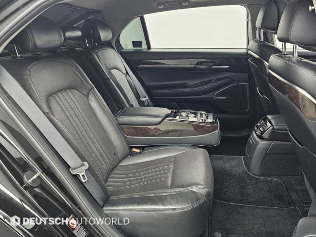 Genesis EQ900 - Vista 11