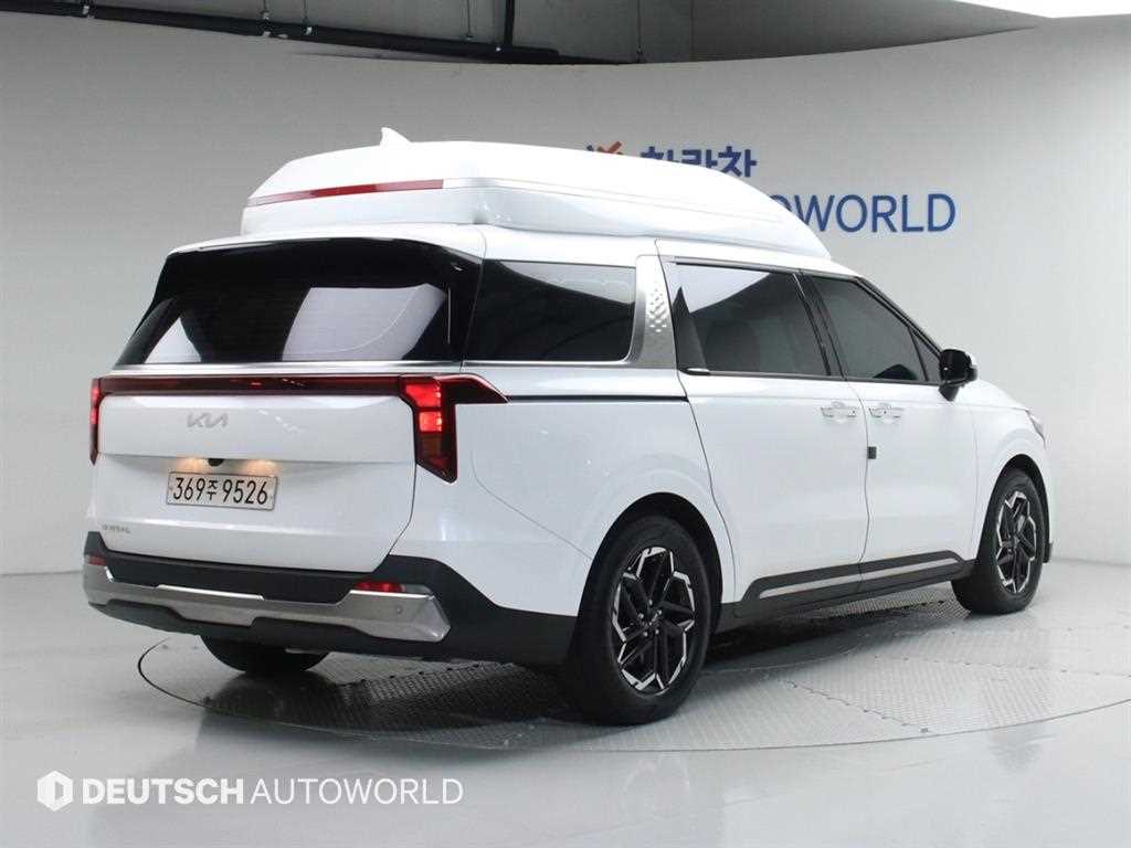 KIA Carnival - Vista 2