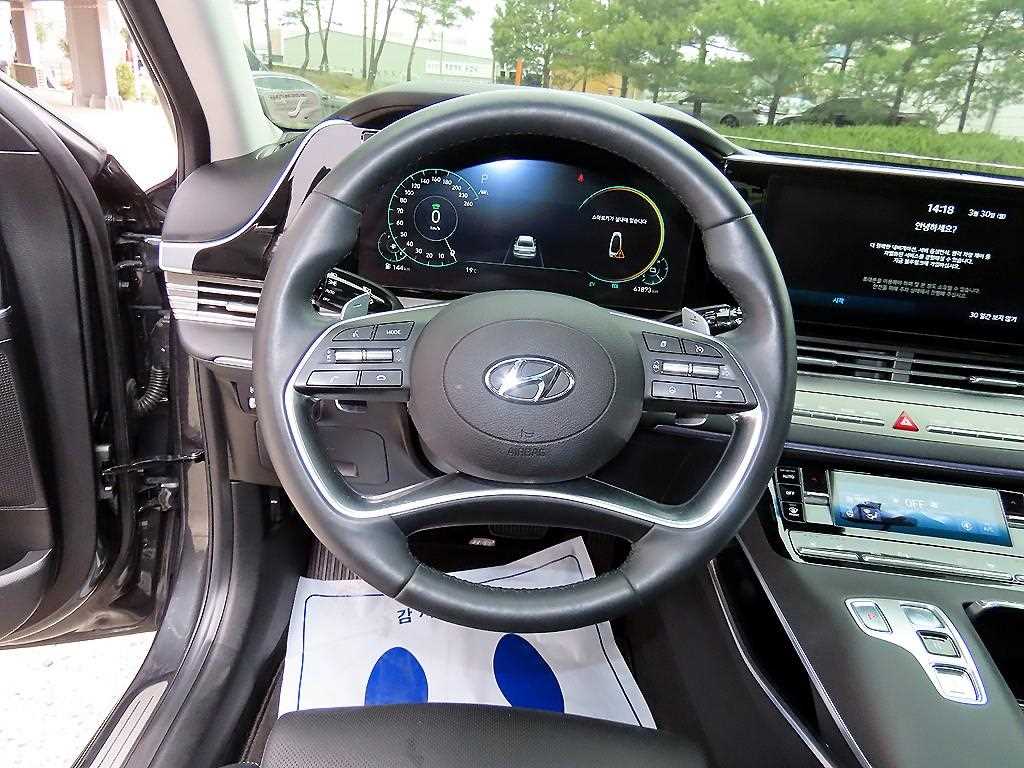 HYUNDAI Grandeur - Vista 8