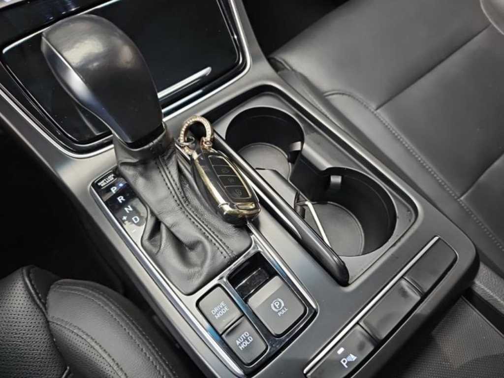 HYUNDAI Grandeur - Vista 12