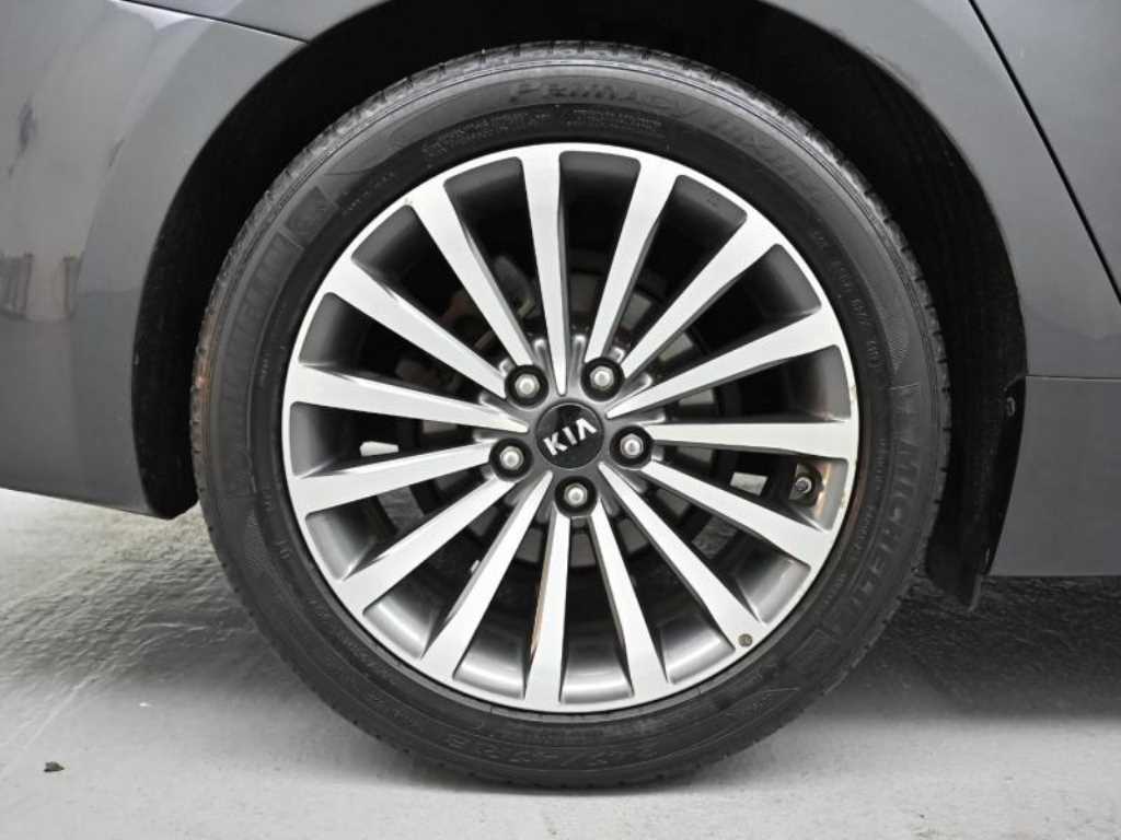 KIA K7 - Vista 5