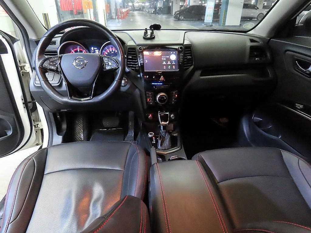 Ssangyong Tivoli - Vista 10