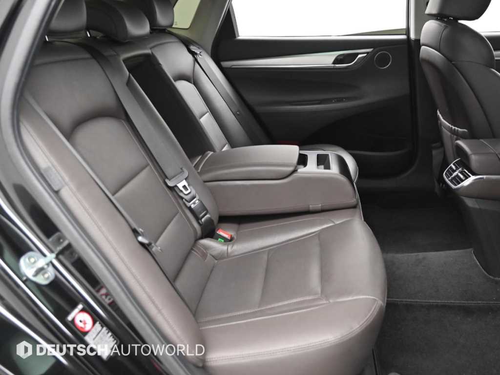 HYUNDAI Grandeur - Vista 12