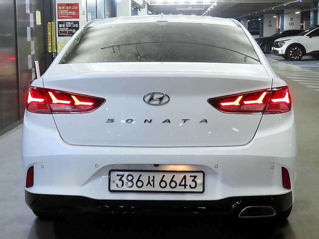 HYUNDAI Sonata - Vista 5