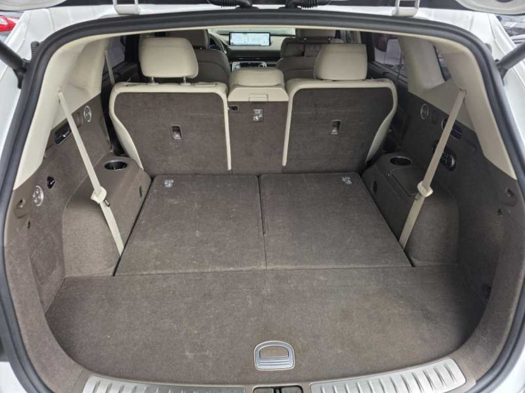 Genesis GV80 - Vista 8