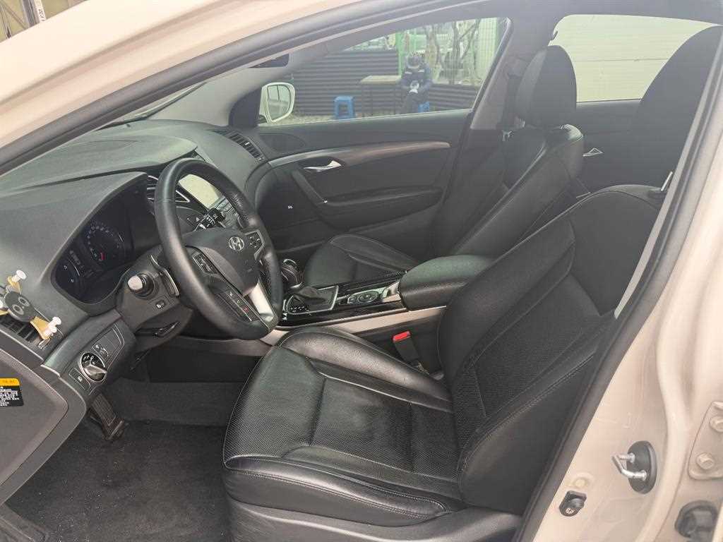 HYUNDAI i40 2013 Blanco - Importación desde Corea - HF Imports Iquique - Foto 14