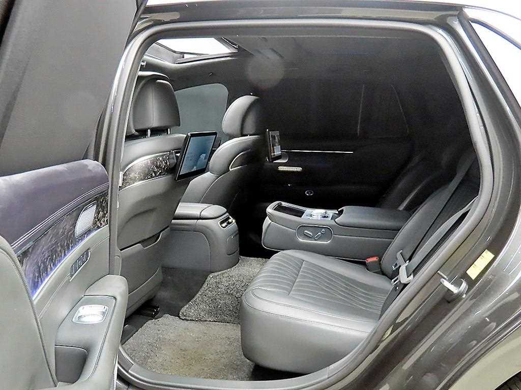 Genesis G90 - Vista 6