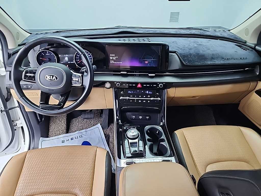 KIA Carnival - Vista 7