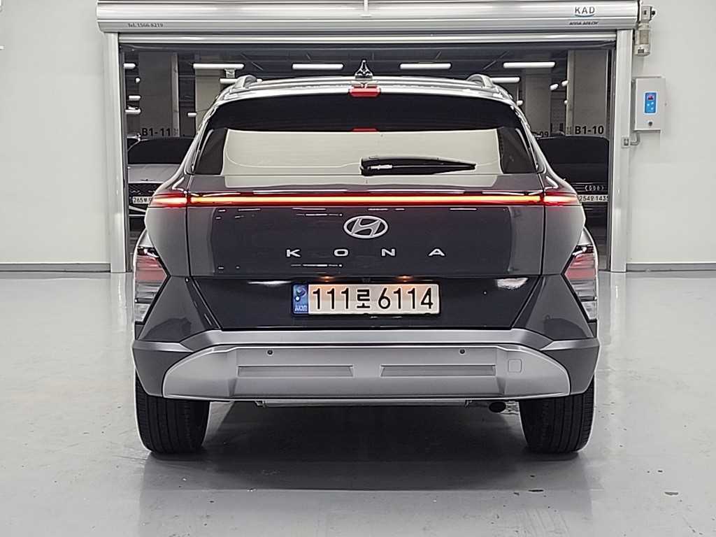 HYUNDAI Kona - Vista 4