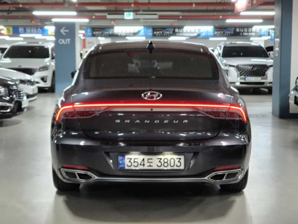 HYUNDAI Grandeur - Vista 4
