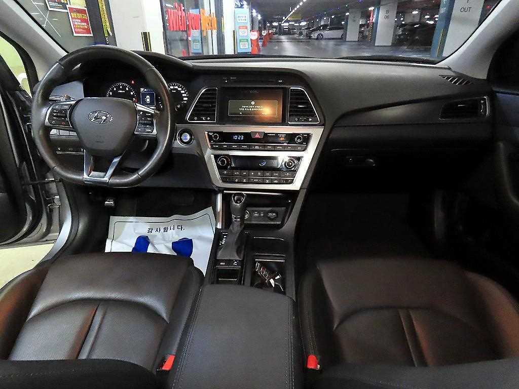 HYUNDAI Sonata - Vista 10