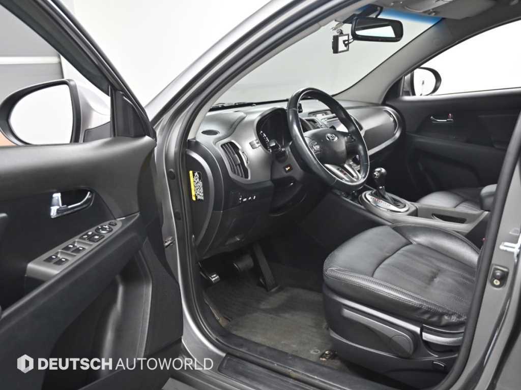 KIA Sportage - Vista 11