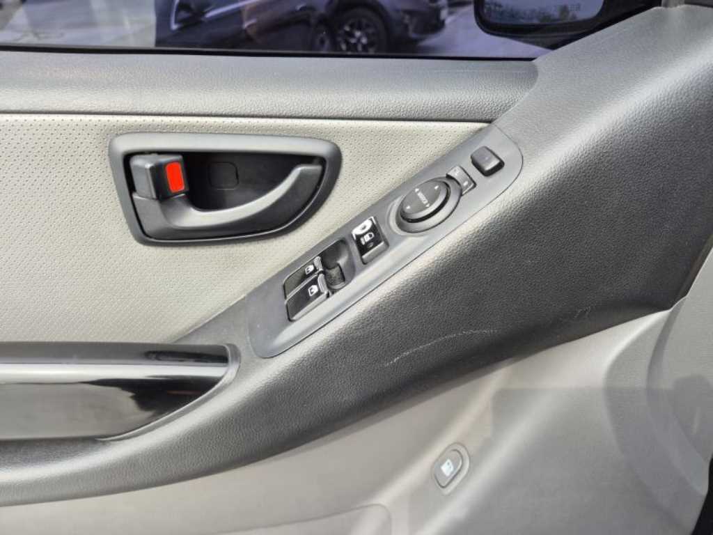 HYUNDAI Starex 2019 - Importación desde Corea - HF Imports Iquique - Foto 13