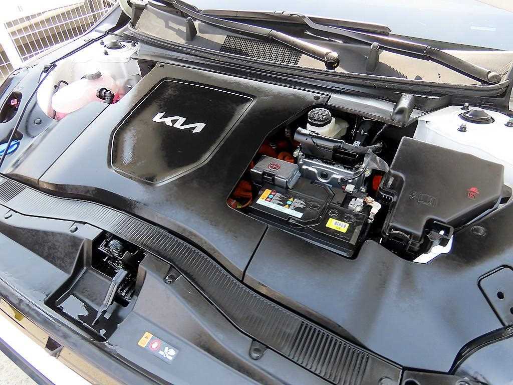 KIA EV4 2026 Blanco - Importación desde Corea - HF Imports Iquique - Foto 19