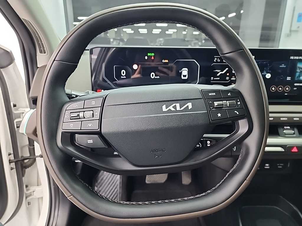 KIA EV4 - Vista 9