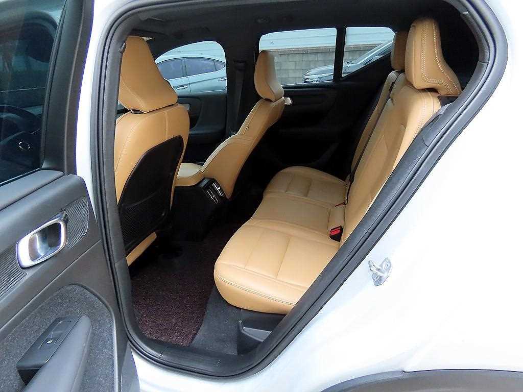 Volvo XC40 - Vista 6