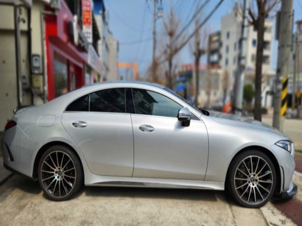 Mercedes Benz CLS Class - Vista 4