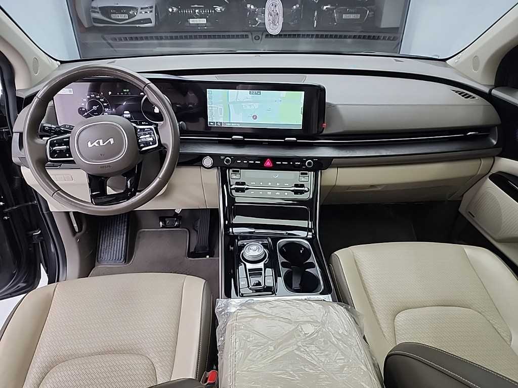 KIA Carnival - Vista 7