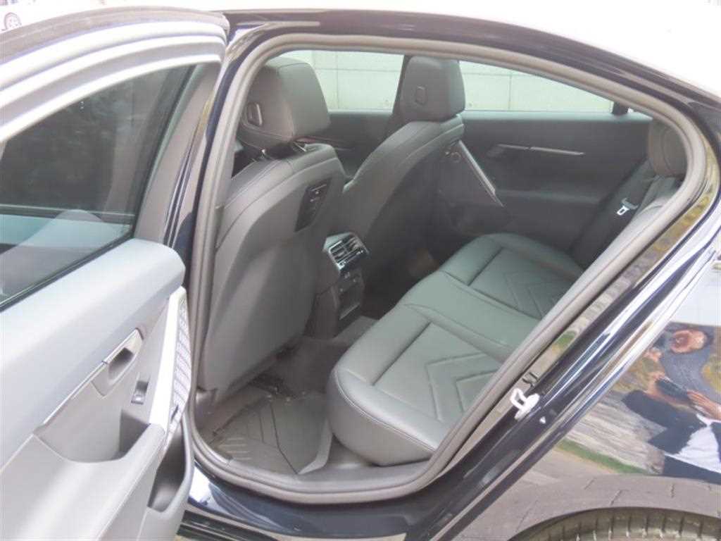 BMW 5 Series 2025 - Importación desde Corea - HF Imports Iquique - Foto 14