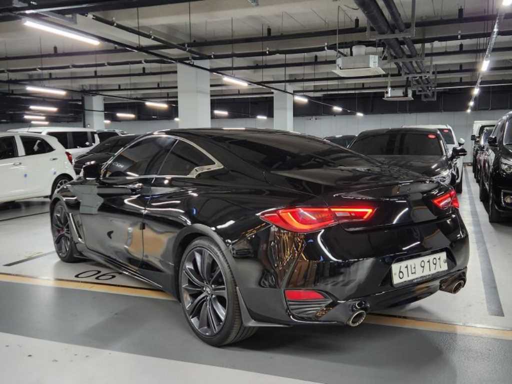 Infiniti Q - Vista 3