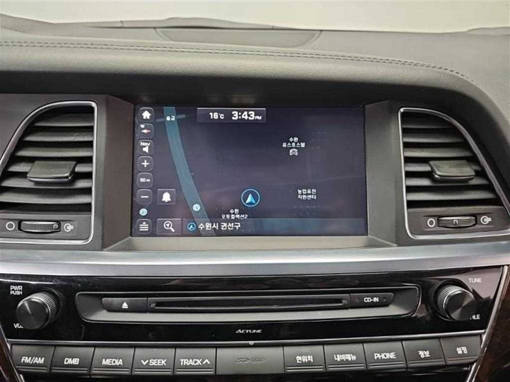 HYUNDAI Aslan - Vista 11