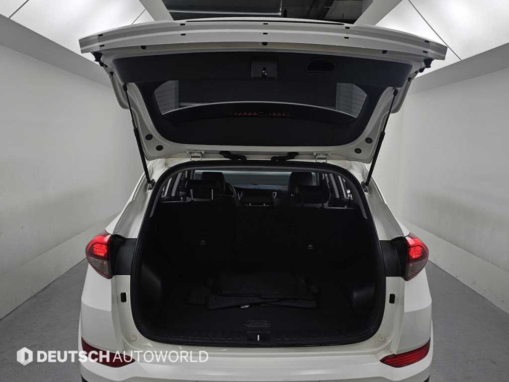 HYUNDAI Tucson 2017 Blanco - Importación desde Corea - HF Imports Iquique - Foto 19