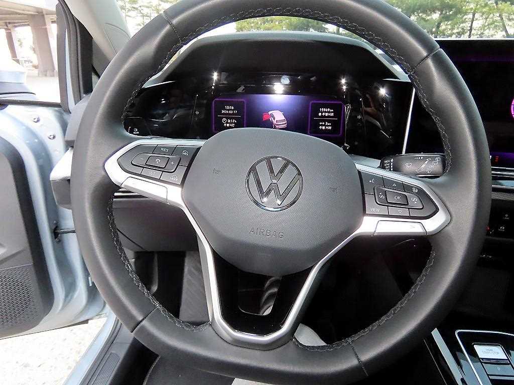 Volkswagen Golf - Vista 8