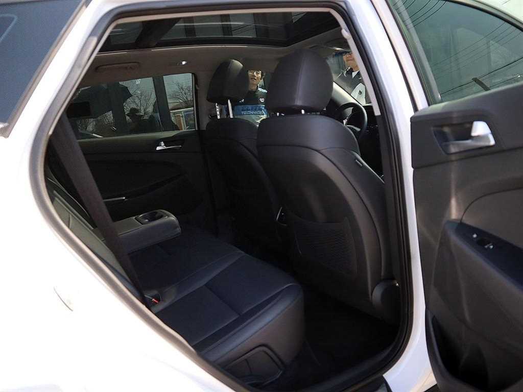 HYUNDAI Tucson 2019 Blanco - Importación desde Corea - HF Imports Iquique - Foto 14