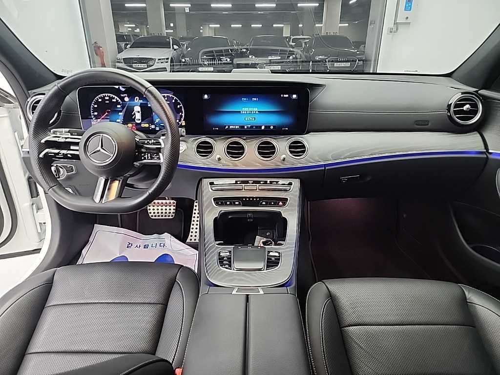 Mercedes Benz E class - Vista 7