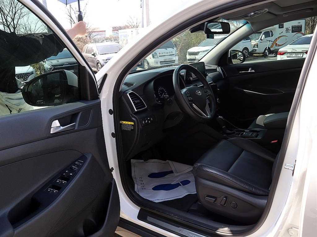 HYUNDAI Tucson - Vista 6