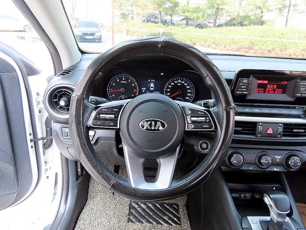 KIA K3 - Vista 8