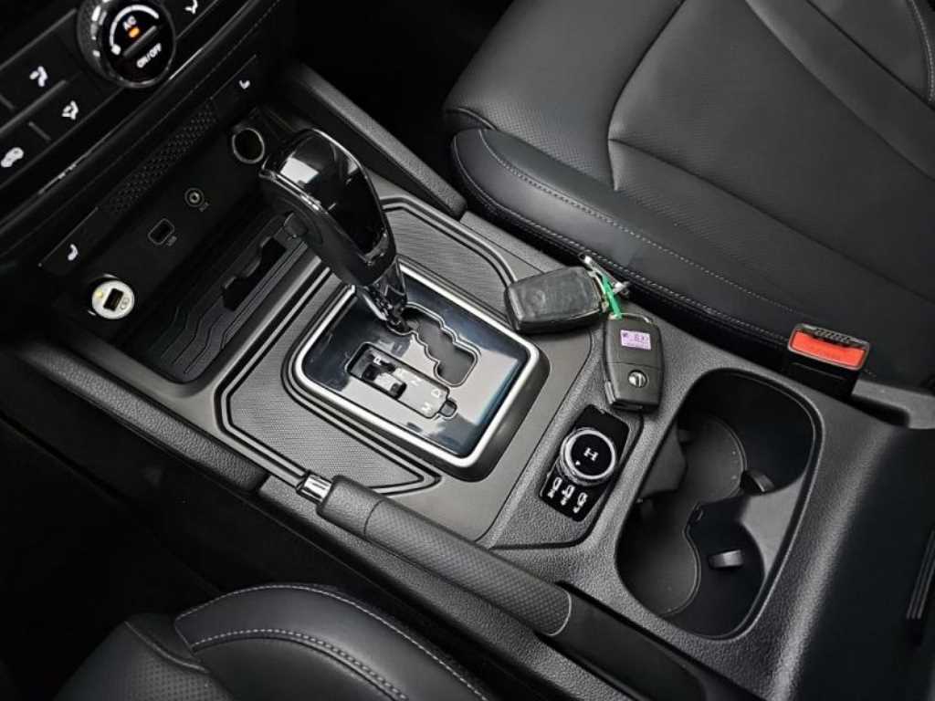 Ssangyong Rexton - Vista 12