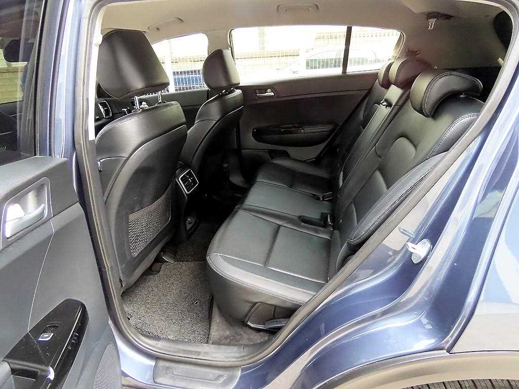 KIA Sportage - Vista 6