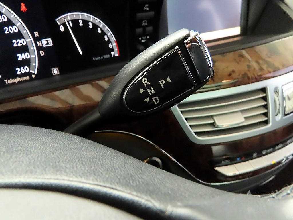 Mercedes Benz S Class - Vista 10