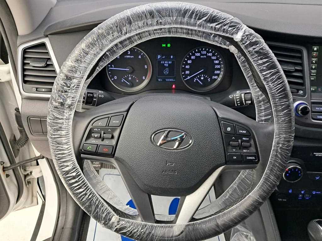 HYUNDAI Tucson - Vista 7