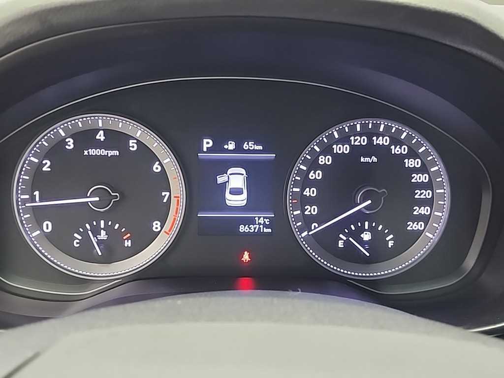 HYUNDAI Grandeur - Vista 6