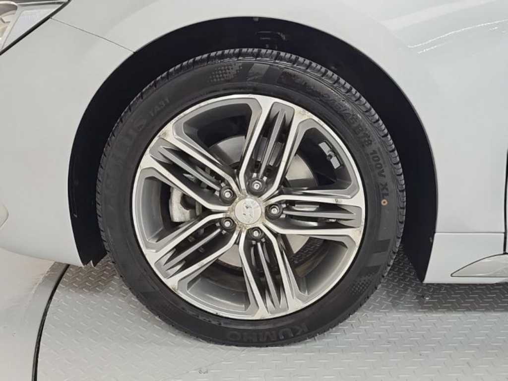 HYUNDAI Grandeur 2017 Plateado - Importación desde Corea - HF Imports Iquique - Foto 19