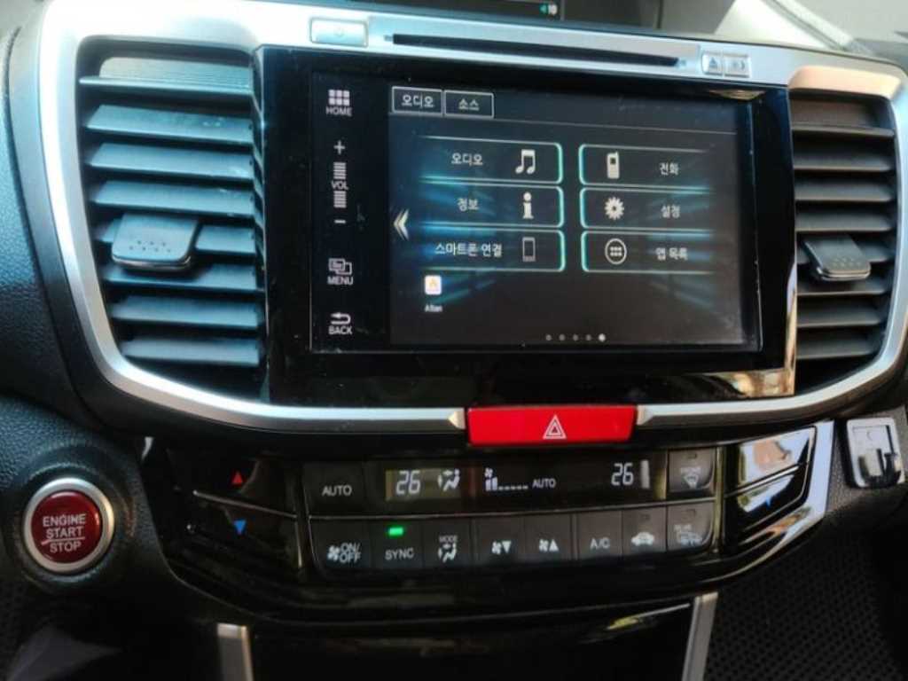 Honda Accord - Vista 8