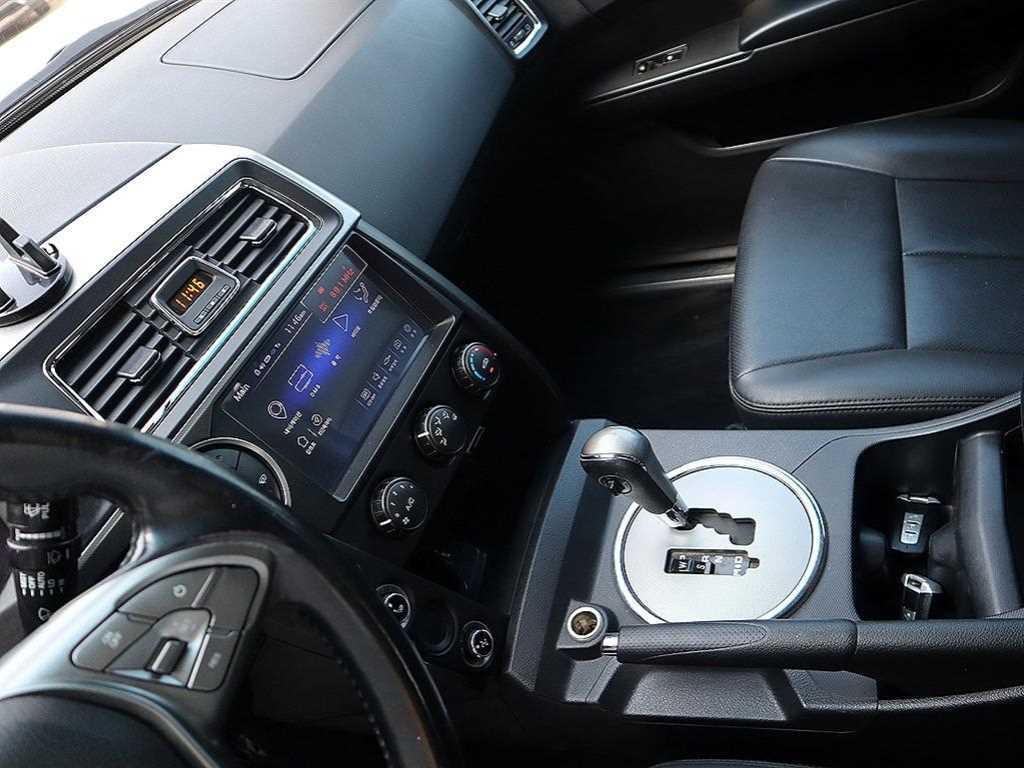 Ssangyong Korando - Vista 10