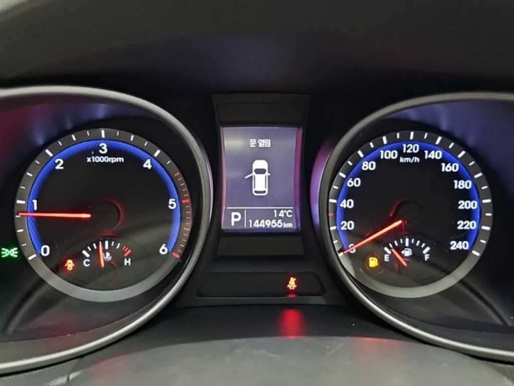 HYUNDAI Santa Fe - Vista 8