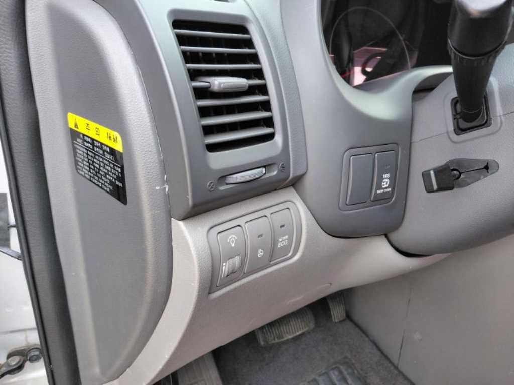 KIA Carnival - Vista 7